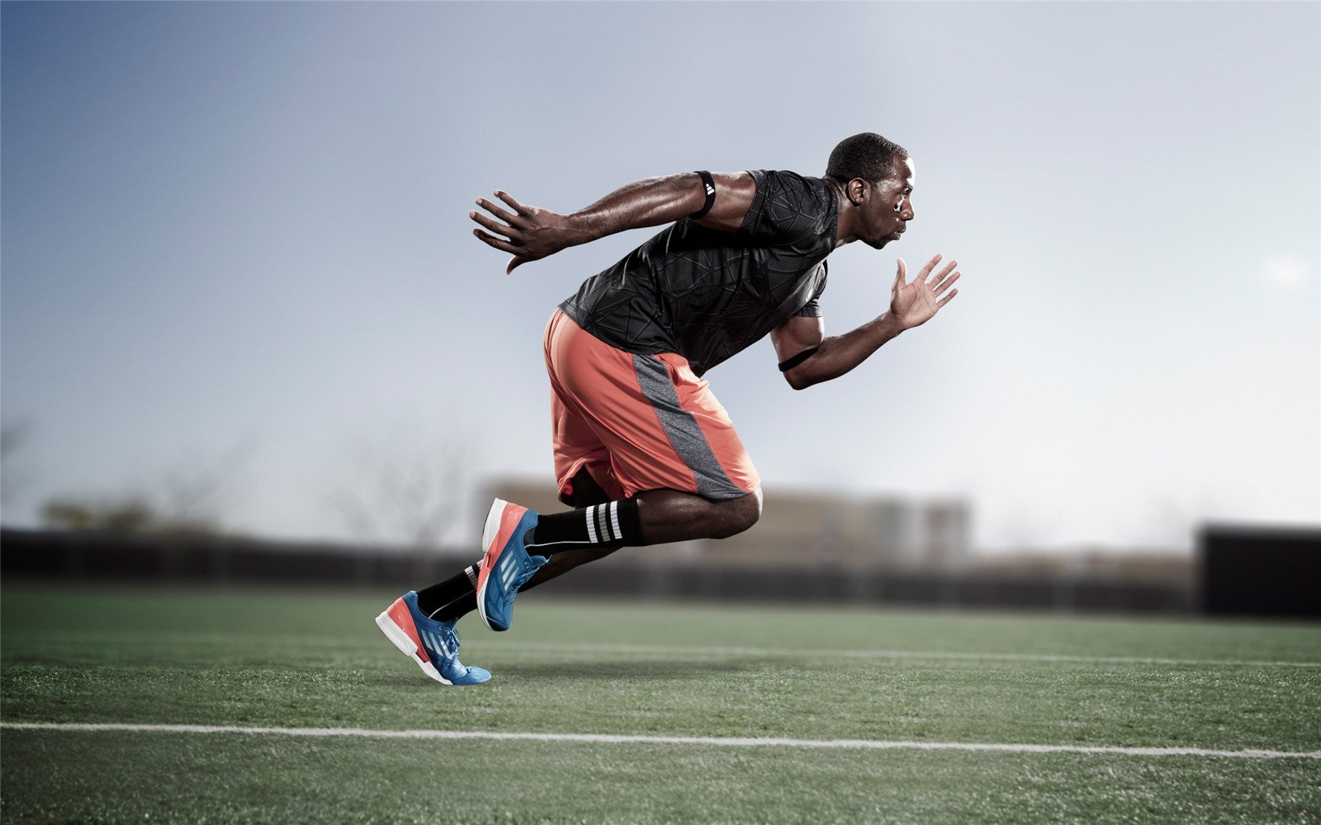 kaiyun.com-巴黎圣日耳曼稳步领先，法甲霸主未来可期